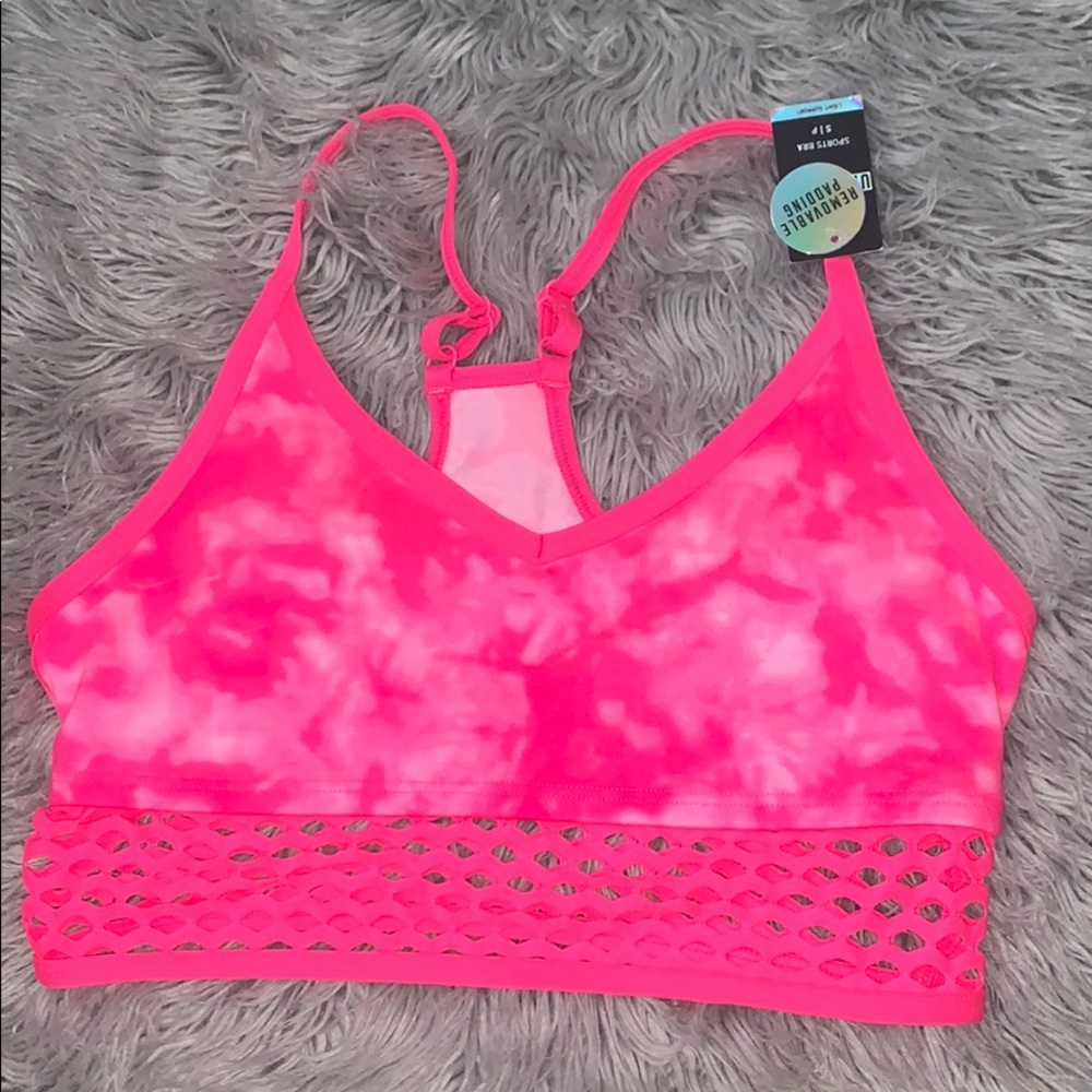 Brand new 💕 Victoria secret pink sports bra - Picture 3 of 9